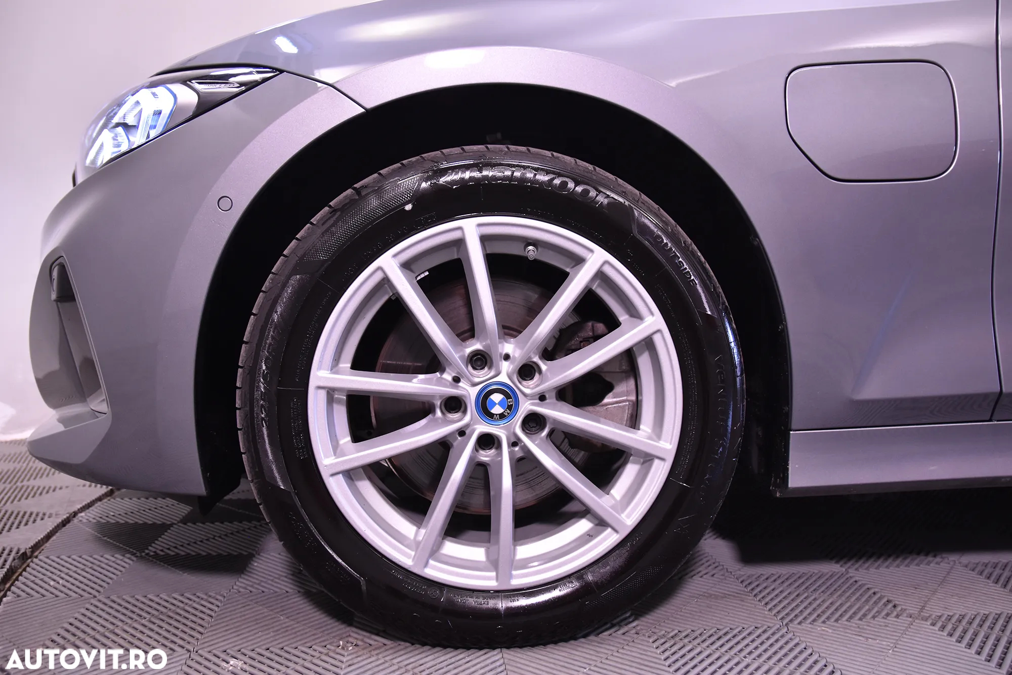BMW Seria 3 330e xDrive AT PHEV - 13