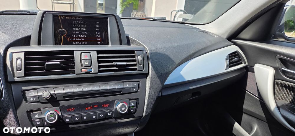 BMW Seria 1 116i - 6