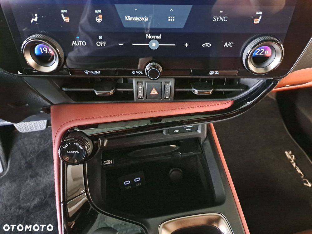 Lexus NX 350h Prestige AWD - 26