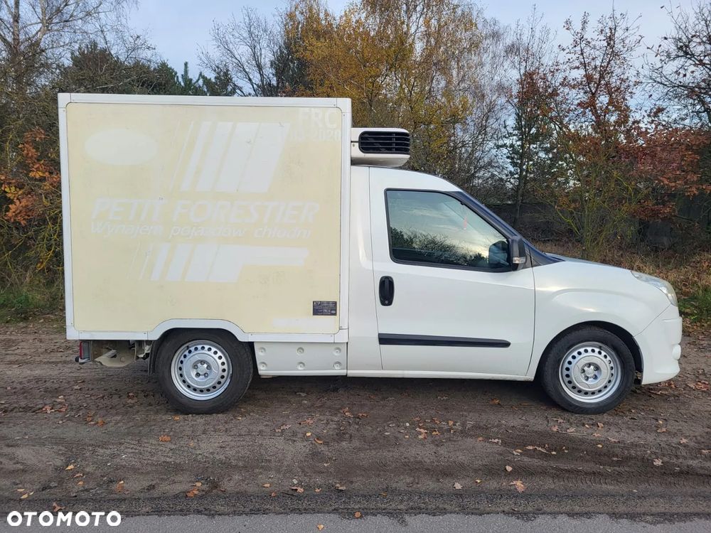 Fiat Doblo 1.3 TDI 90KM 2014r Izoterma Chłodnia Mroźnia Agregat Carrier Xarios 200 230v -29 + 20 - 7
