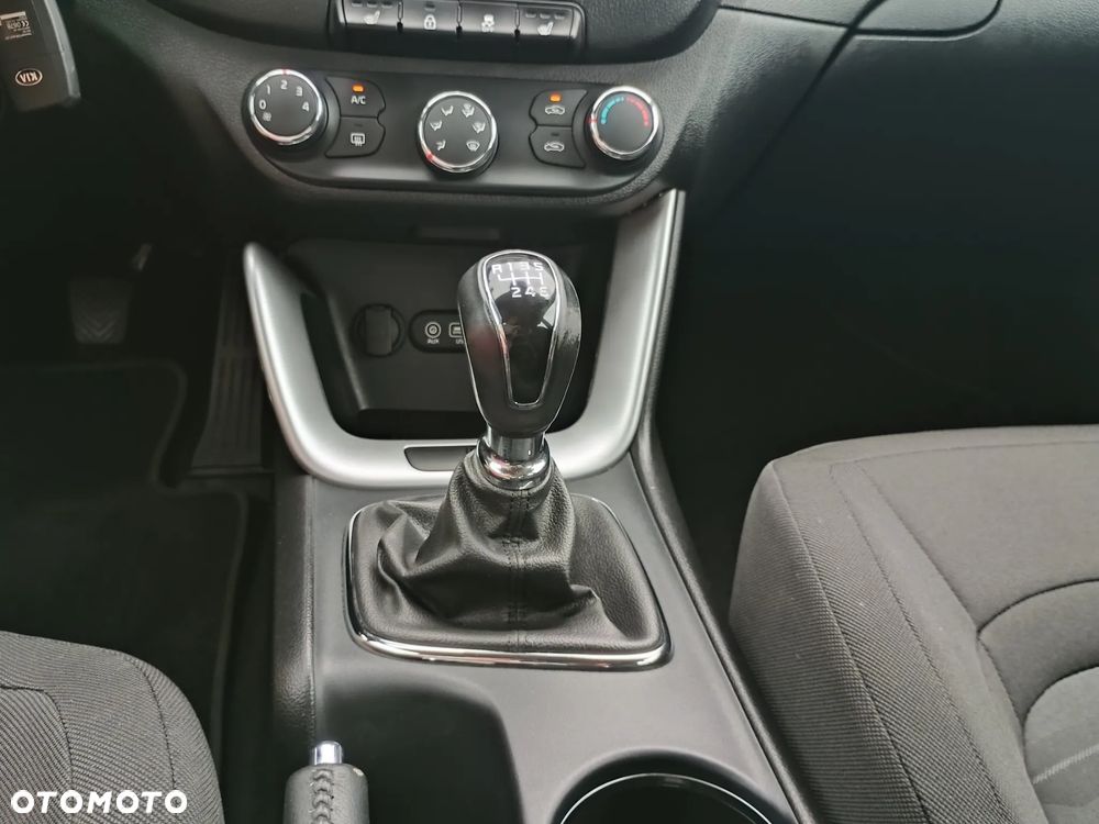 Kia Ceed 1.4 L Business Line - 18
