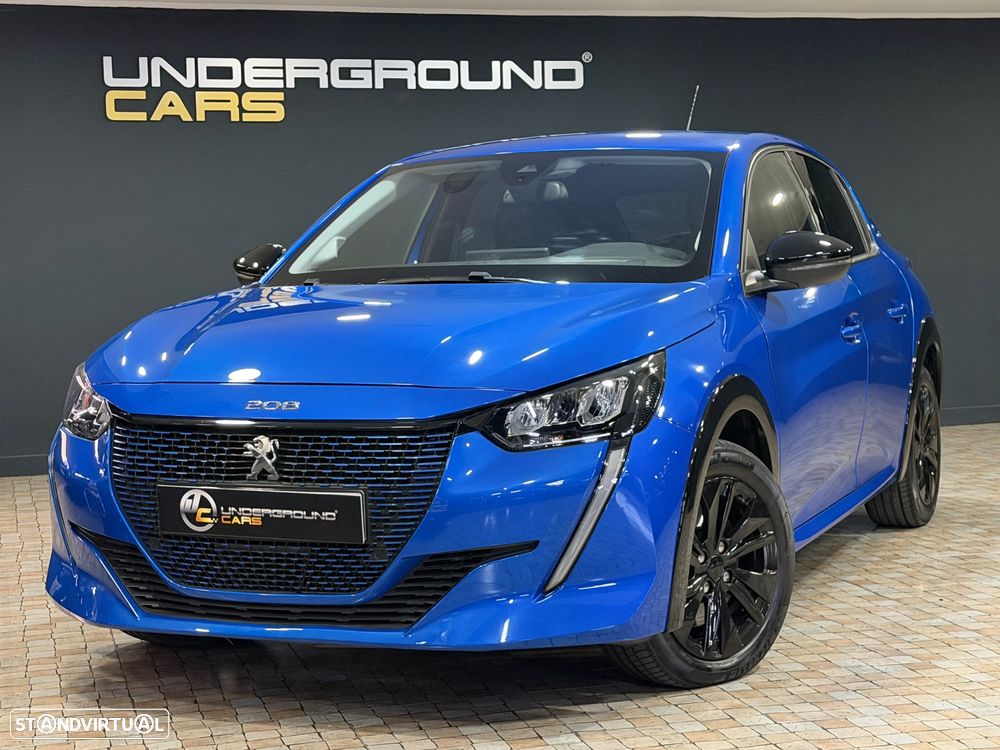 Peugeot e-208 Allure - 14