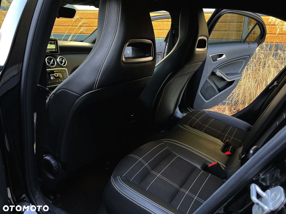 Mercedes-Benz Klasa A 200 (BlueEFFICIENCY) - 23