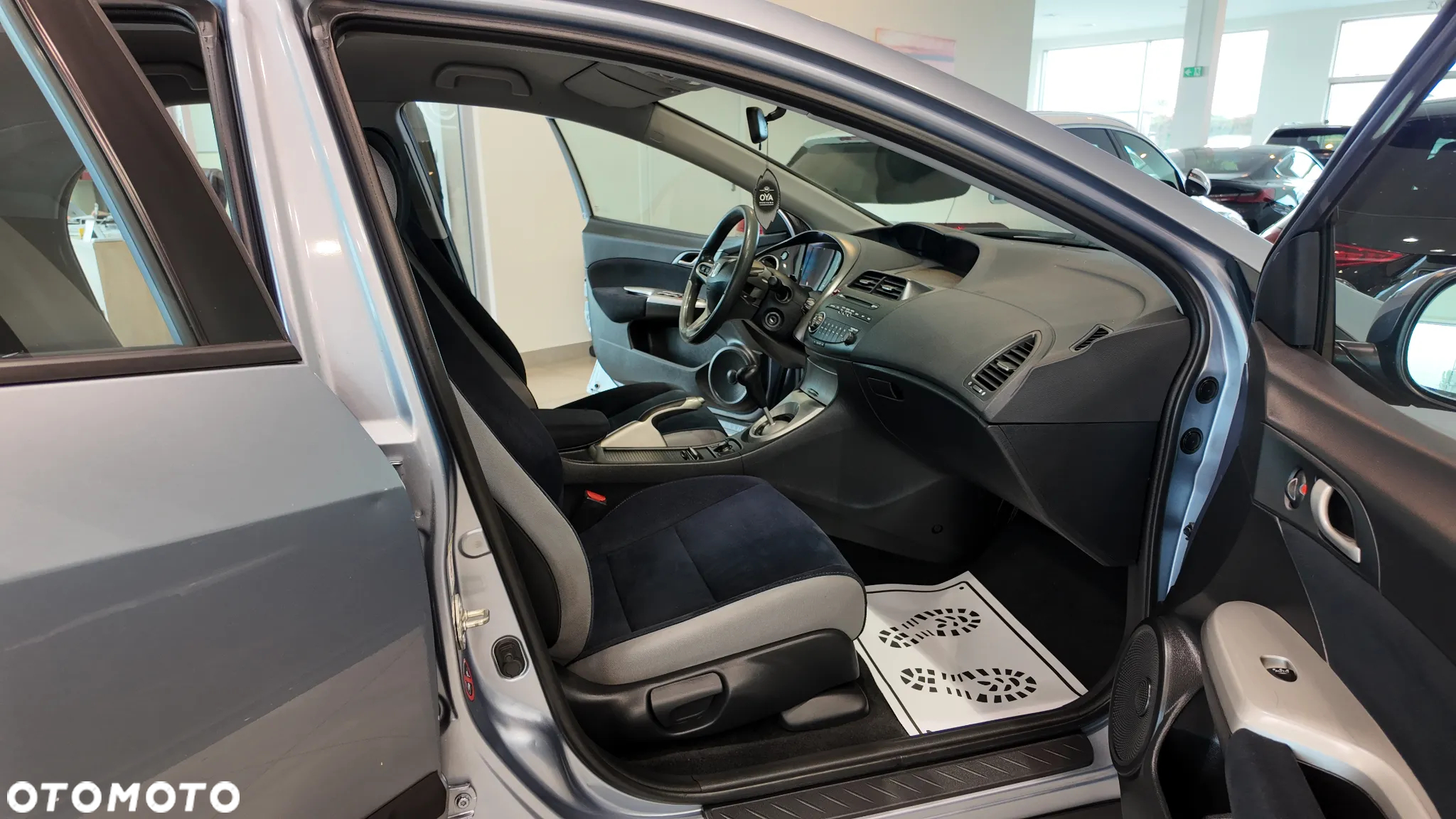 Honda Civic 1.8 Comfort - 35