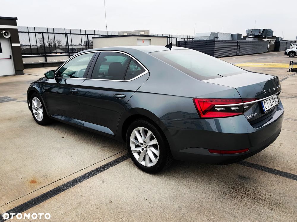 Skoda Superb 2.0 TDI SCR Sportline DSG - 7
