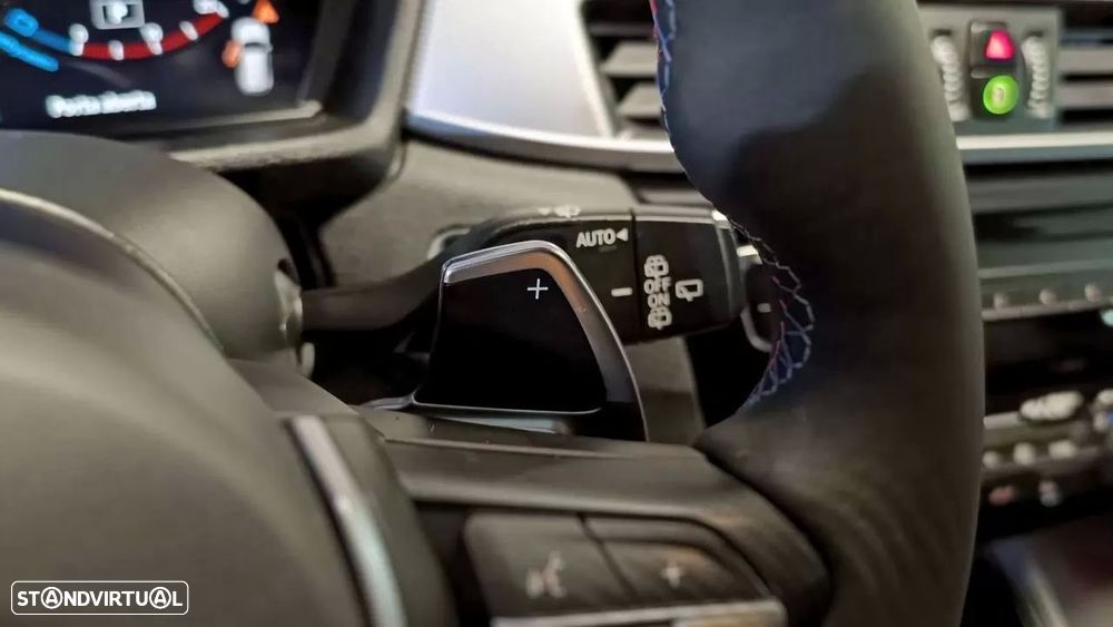 BMW X1 18 d sDrive Auto Pack M - 31