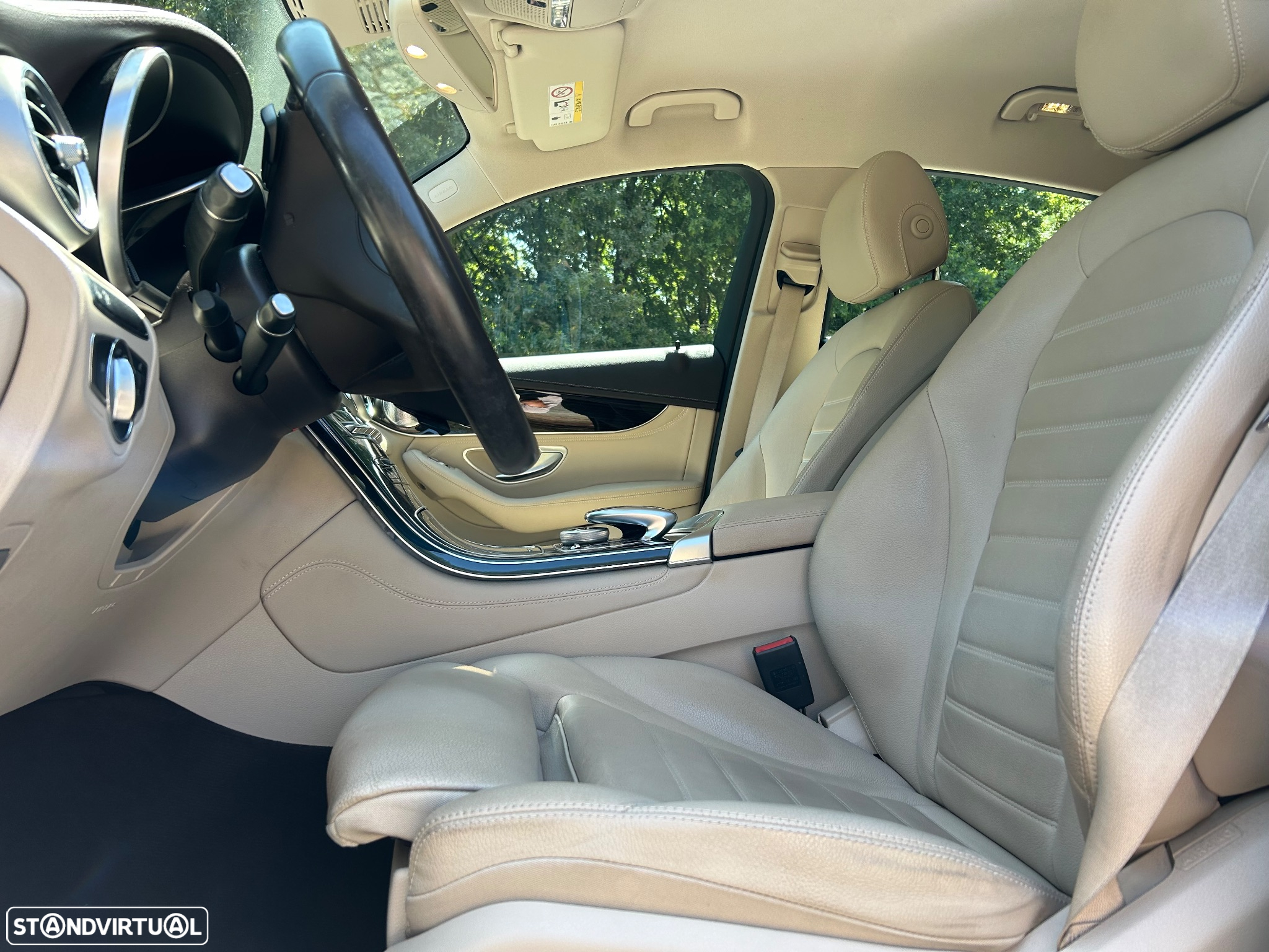 Mercedes-Benz GLC 250 Coupe 4Matic 9G-TRONIC AMG Line - 12
