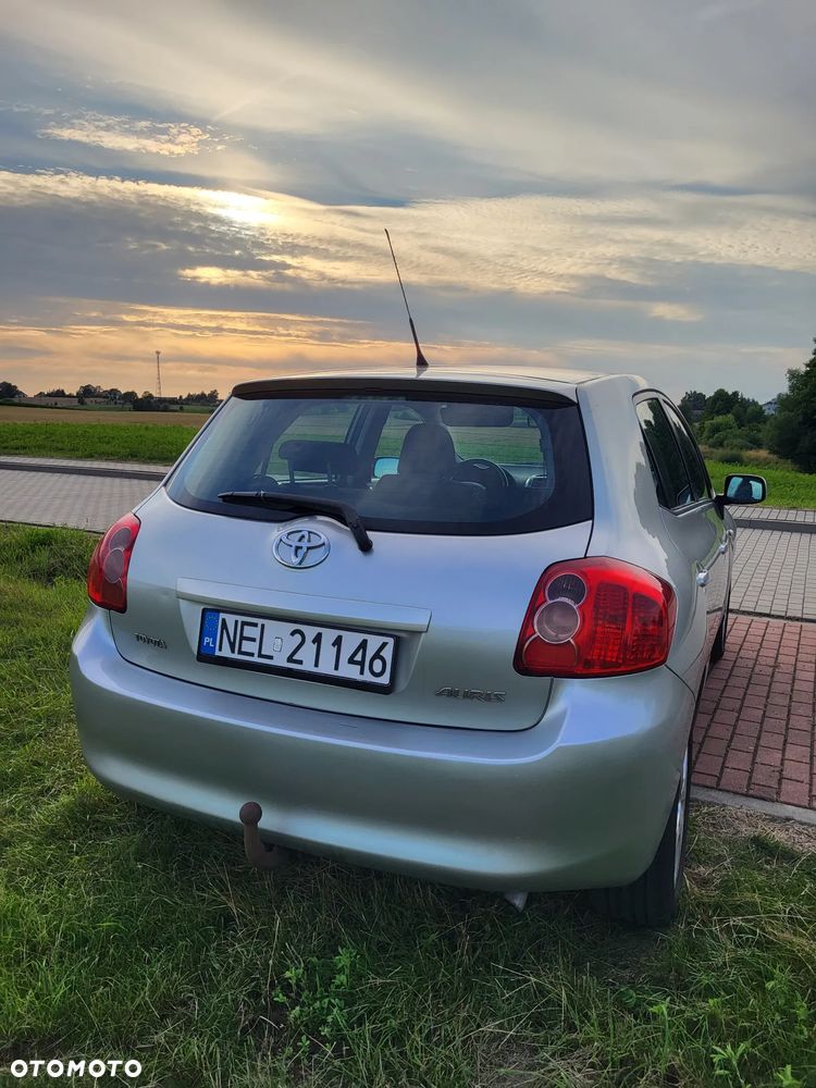 Toyota Auris 1.6 VVT-i Luna - 3