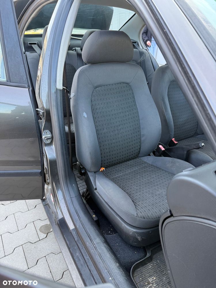 Seat Toledo 1.6 Stella - 27