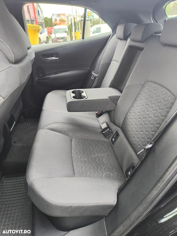 Toyota Corolla 1.8 Business Edition - 10