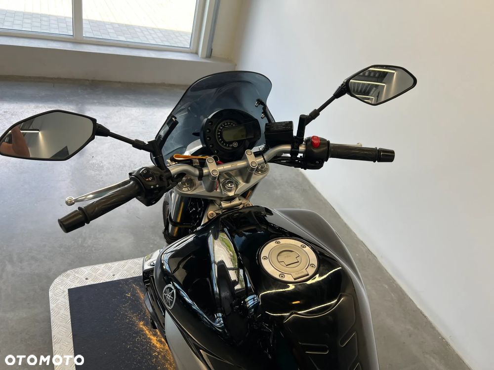 Yamaha FZ6 - 12