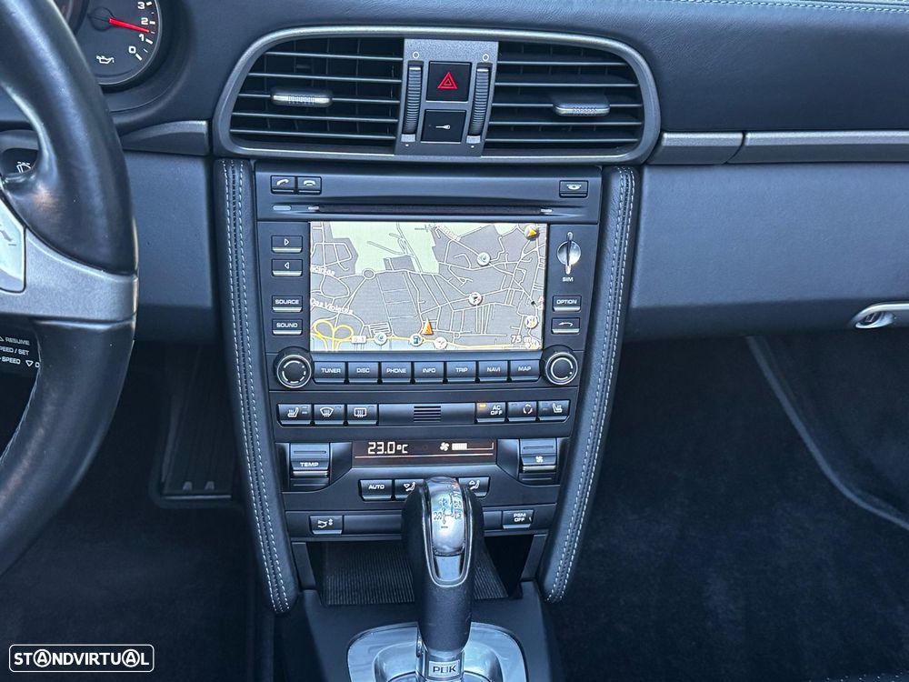 Porsche 911 Série F - 18