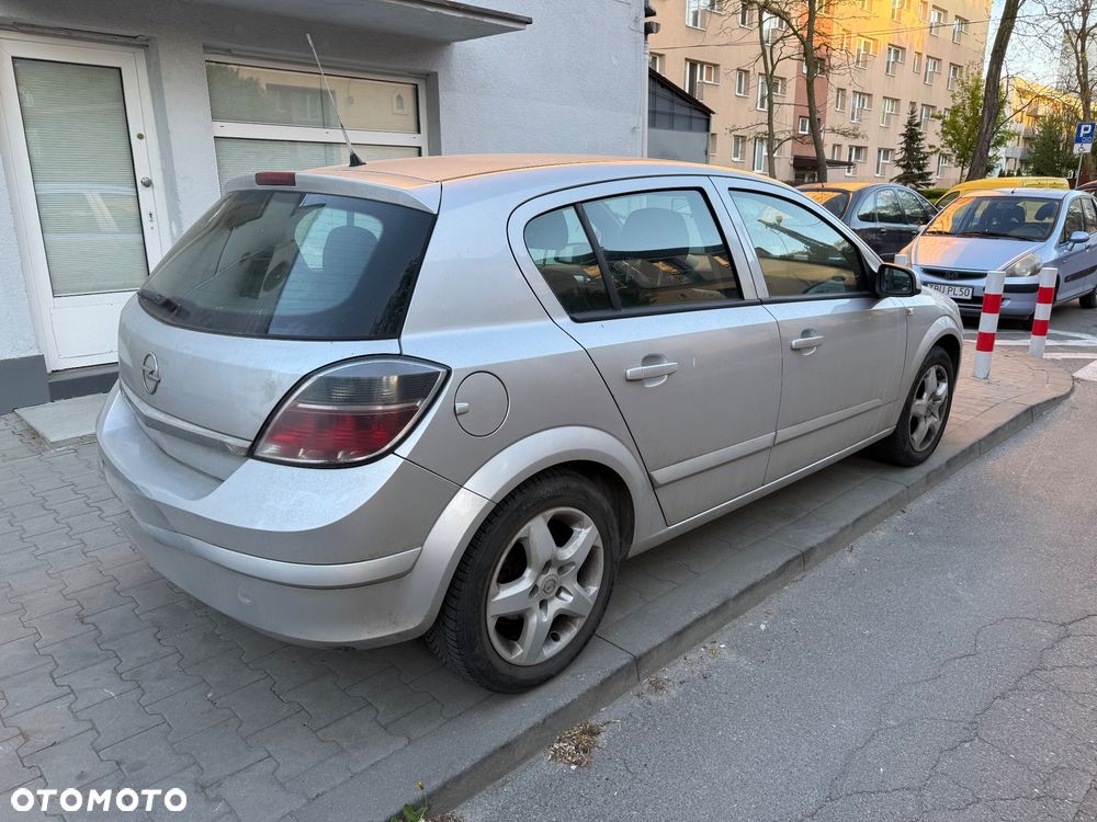 Opel Astra 1.4 Cosmo - 4