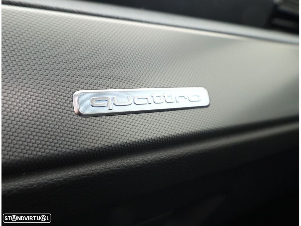 Audi Q3 Sportback 40 TDI quattro S line S tronic - 32