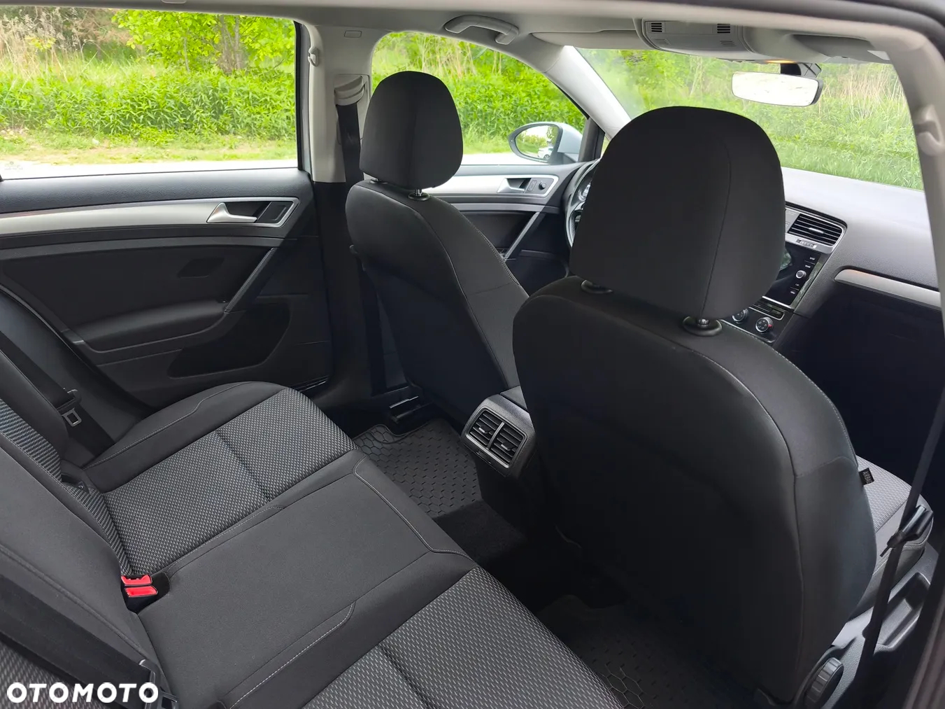 Volkswagen Golf VII 1.6 TDI BMT Trendline - 15