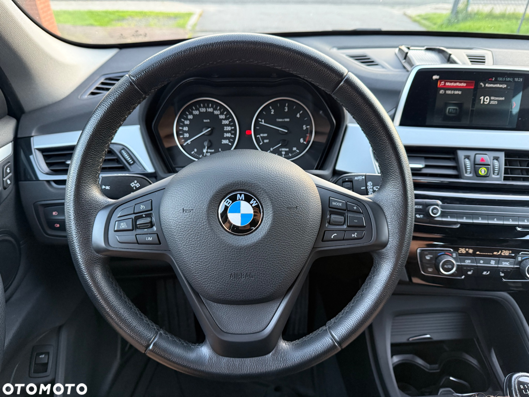 BMW X1 sDrive18d - 10