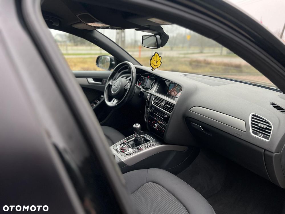 Audi A4 Avant 2.0 TDI ultra - 16