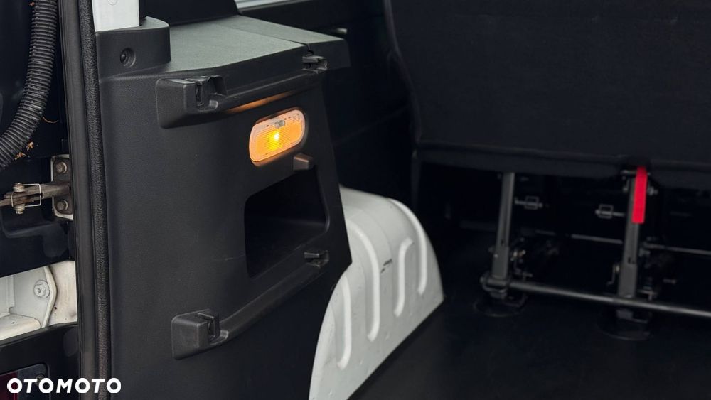 Renault Trafic - 19