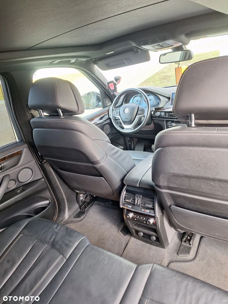 BMW X5 xDrive35i - 14
