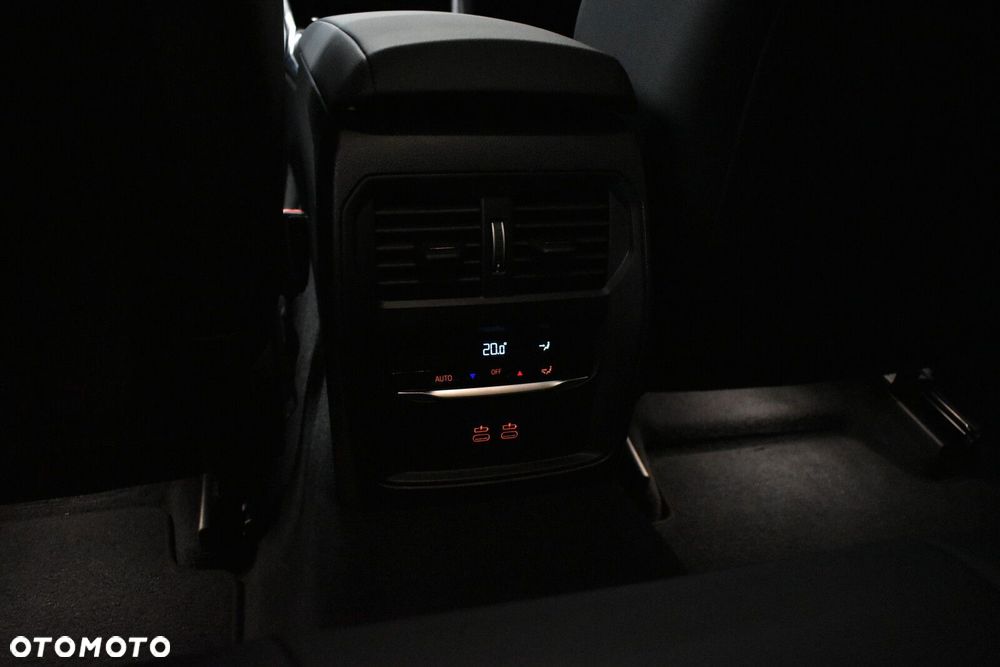 BMW Seria 3 - 23