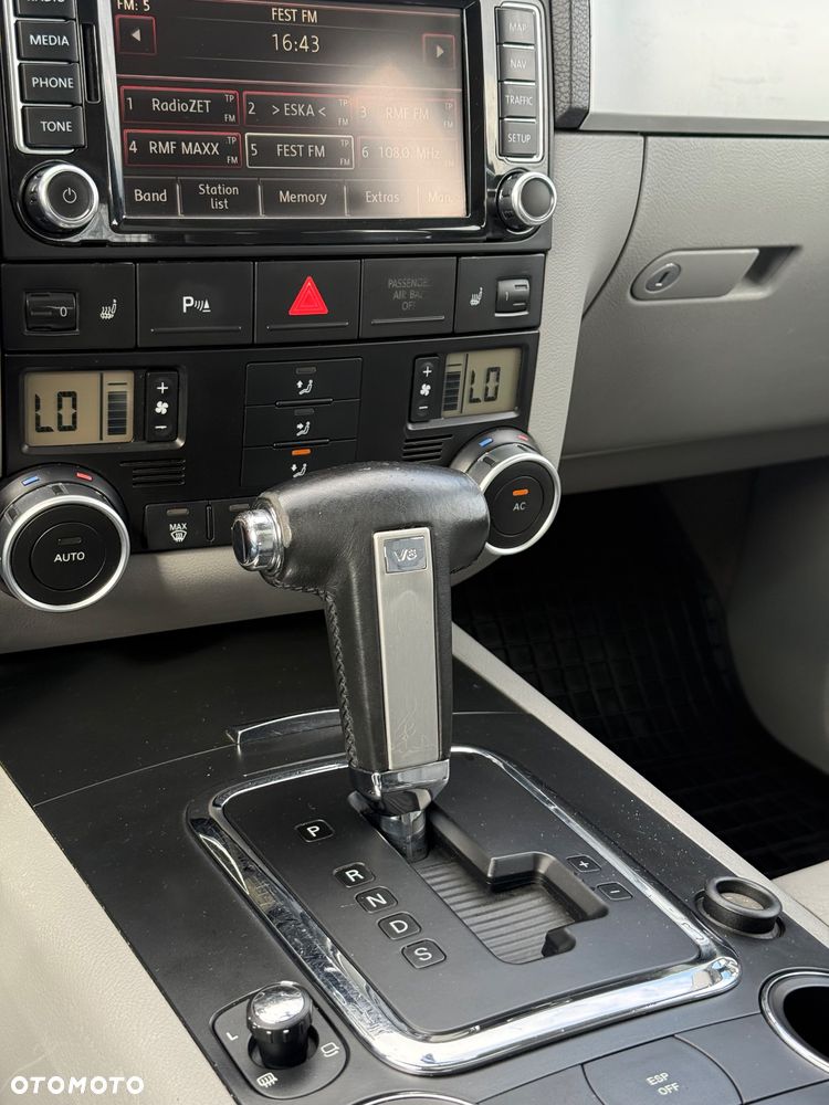 Volkswagen Touareg 3.0 V6 TDI DPF Perfect Tiptr - 32