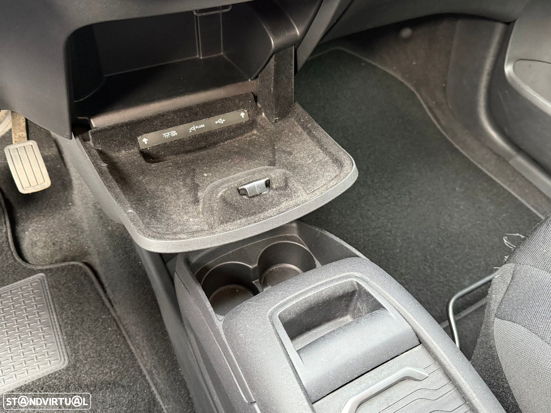 Citroën C4 Spacetourer BlueHDi 130 Stop&Start EAT8 SHINE - 18