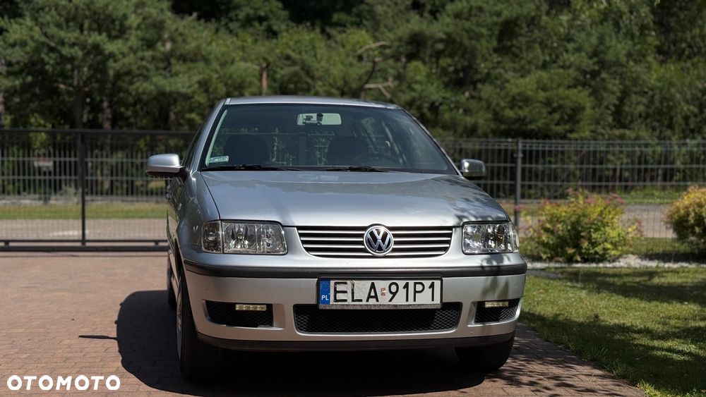 Volkswagen Polo 1.4 Basis - 1