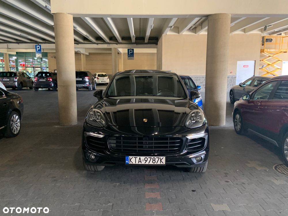 Porsche Cayenne S e-Hybrid Platinum Edition - 24