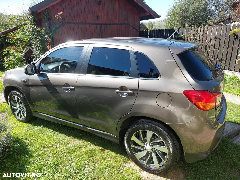Mitsubishi ASX - 4