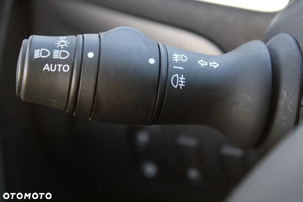 Renault Grand Scenic 1.6 16V 110 LIMITED - 32