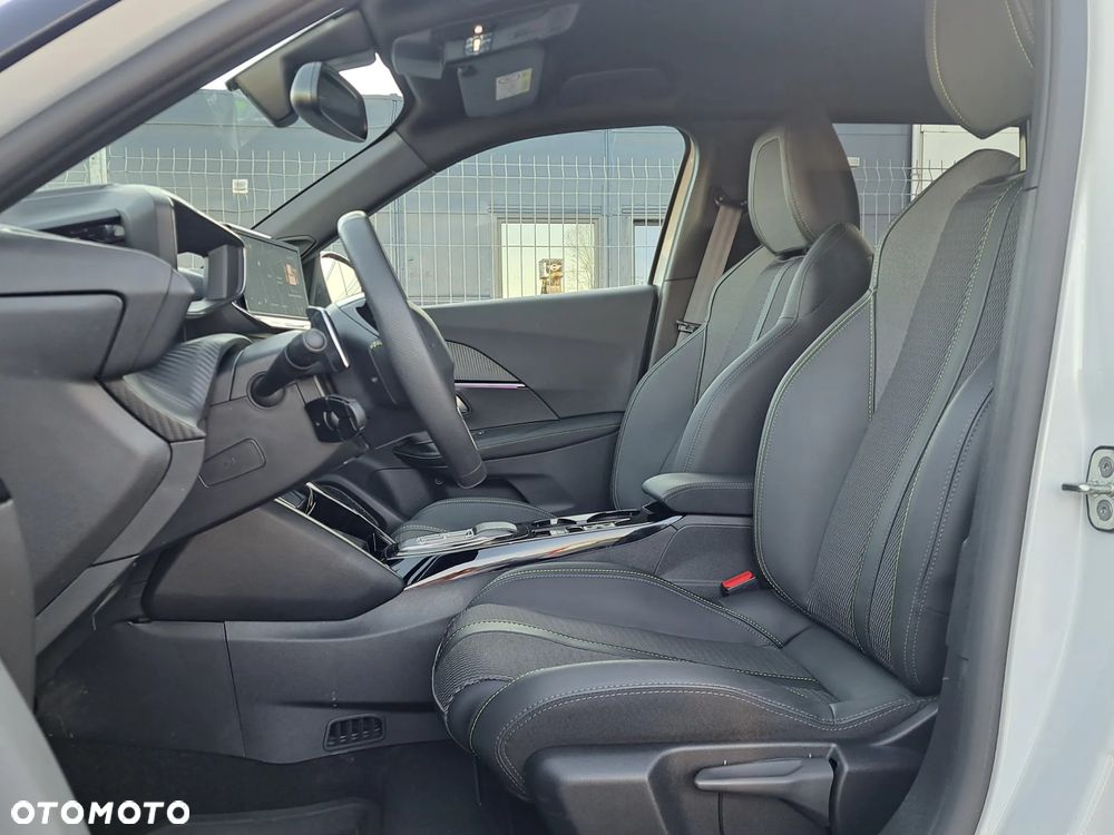 Peugeot 2008 - 8
