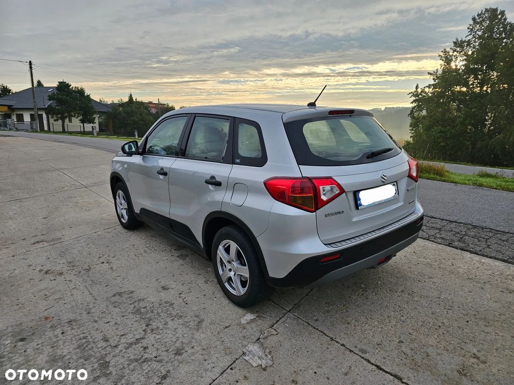 Suzuki Vitara 1.6 Comfort 4WD - 10