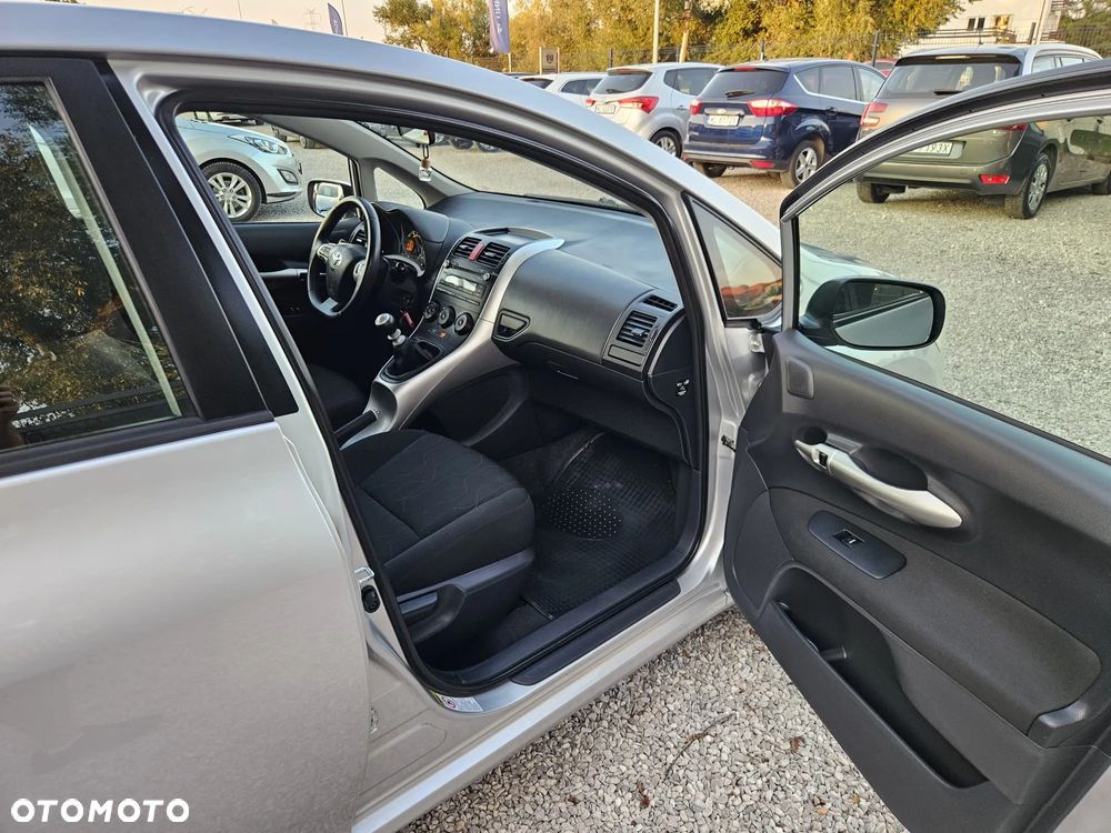 Toyota Auris 1.33 VVT-i Life - 24