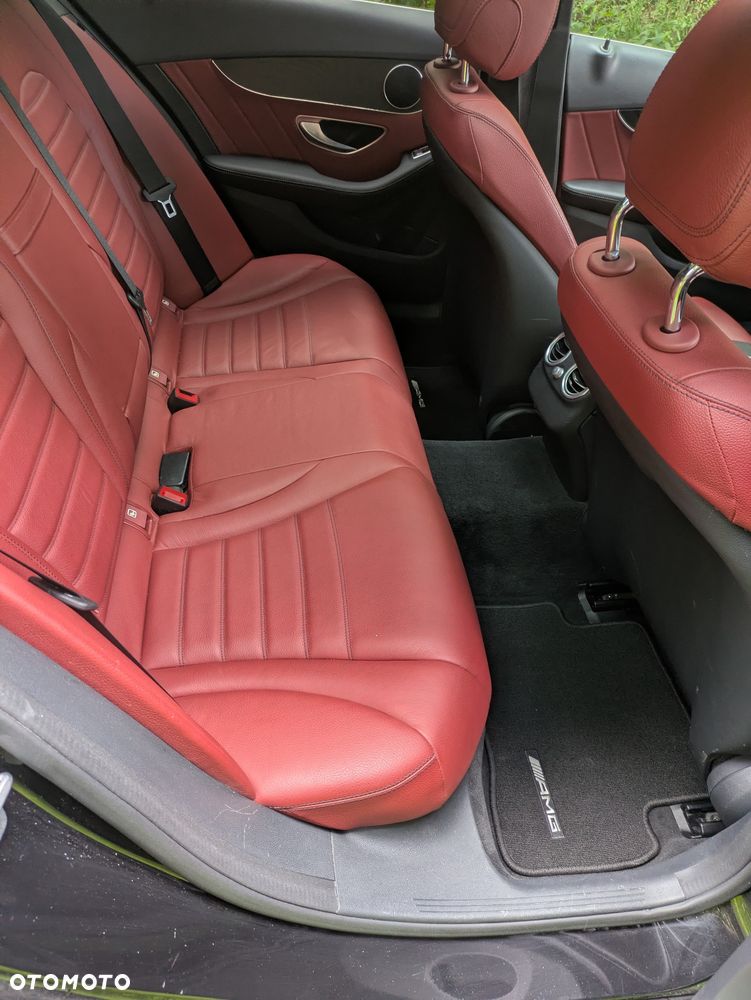 Mercedes-Benz Klasa C 250 d 4Matic 9G-TRONIC AMG Line - 21