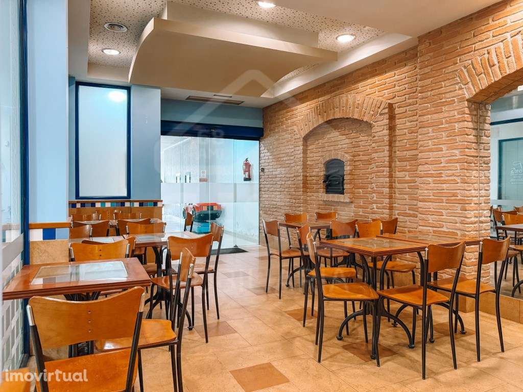 Café no centro de Benavente - Grande imagem: 3/17