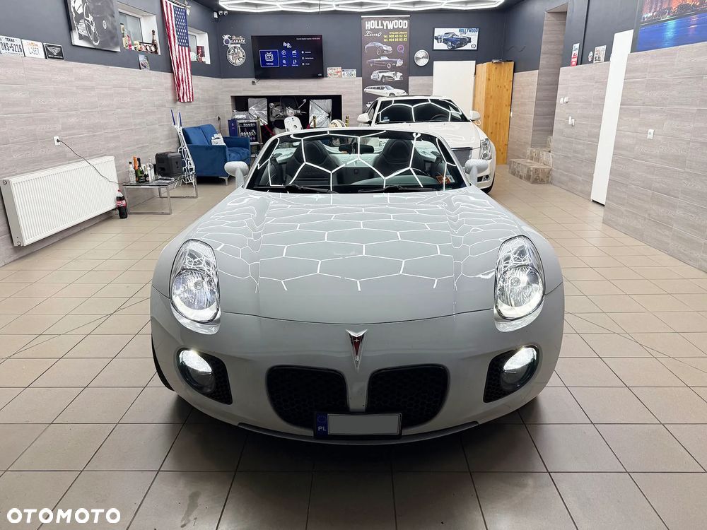 Pontiac Solstice - 2