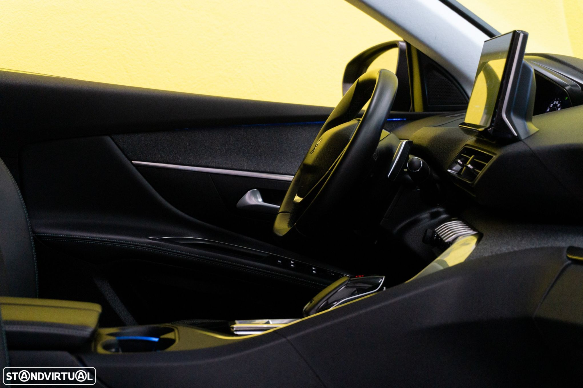 Peugeot 5008 1.2 PureTech Allure EAT8 - 14