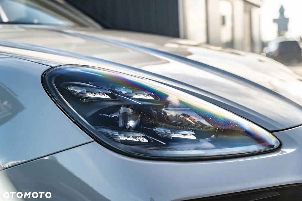 Porsche Cayenne Turbo GT Tiptronic S - 8