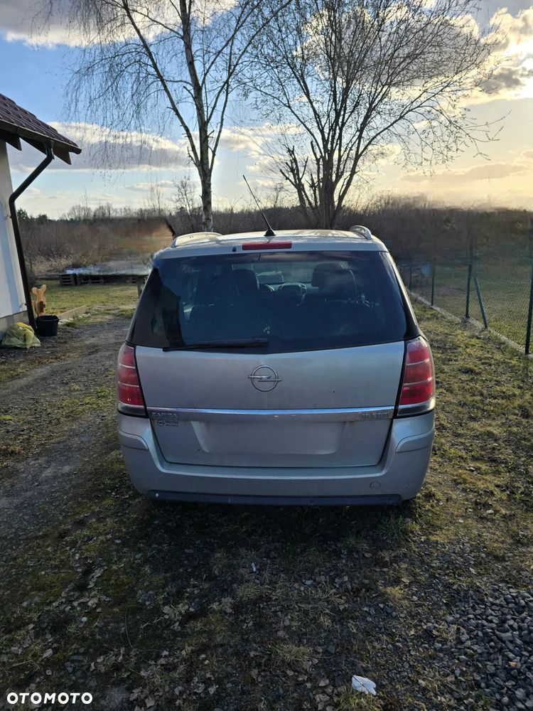Opel Zafira 1.9 CDTI Cosmo - 3