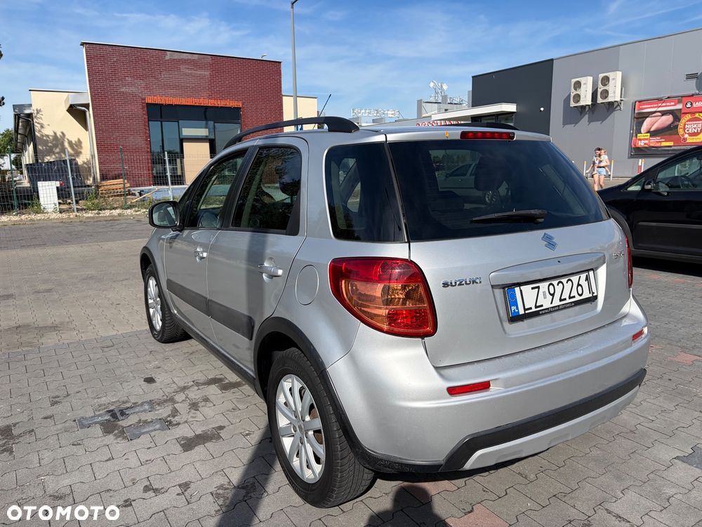 Suzuki SX4 1.6 Comfort - 4