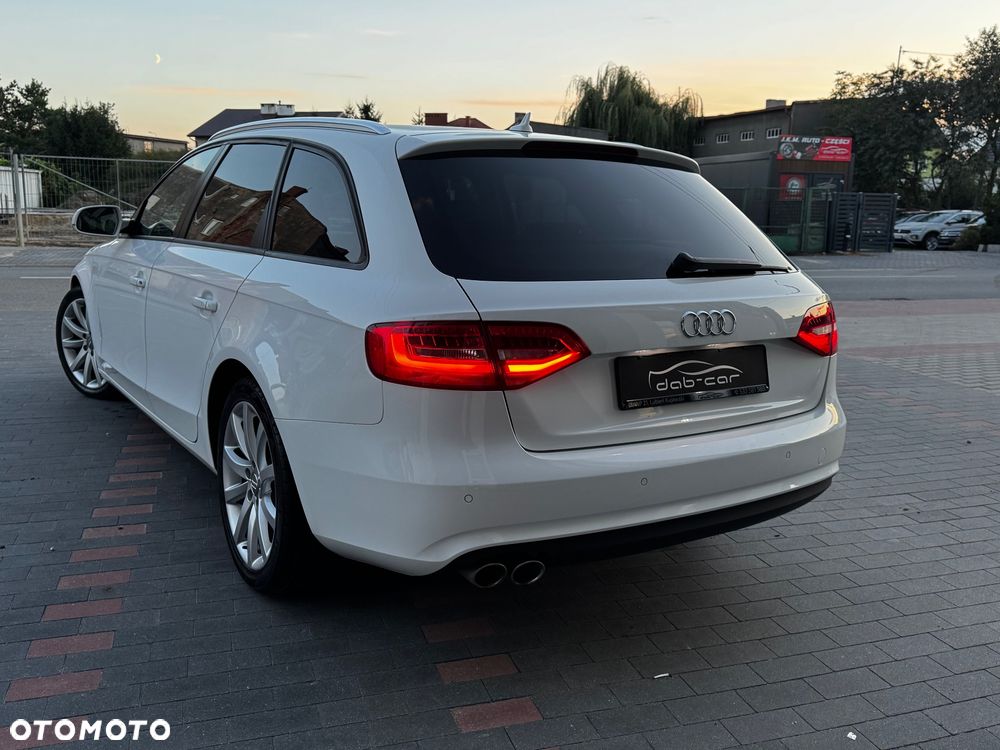 Audi A4 Avant 2.0 TDI DPF clean diesel multitronic Ambiente - 19