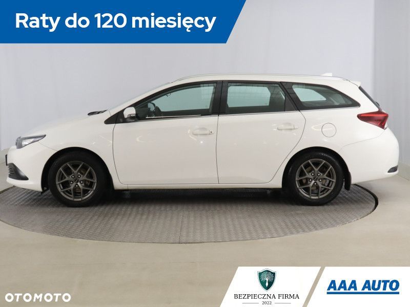 Toyota Auris - 4