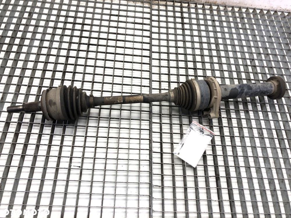 PÓŁOŚ PRAWY PRZÓD  VW TRANSPORTER / CARAVELLE VI Autobus (SGB, SGJ, SHB, SHJ) 2015 - 2022 2.0 - 1