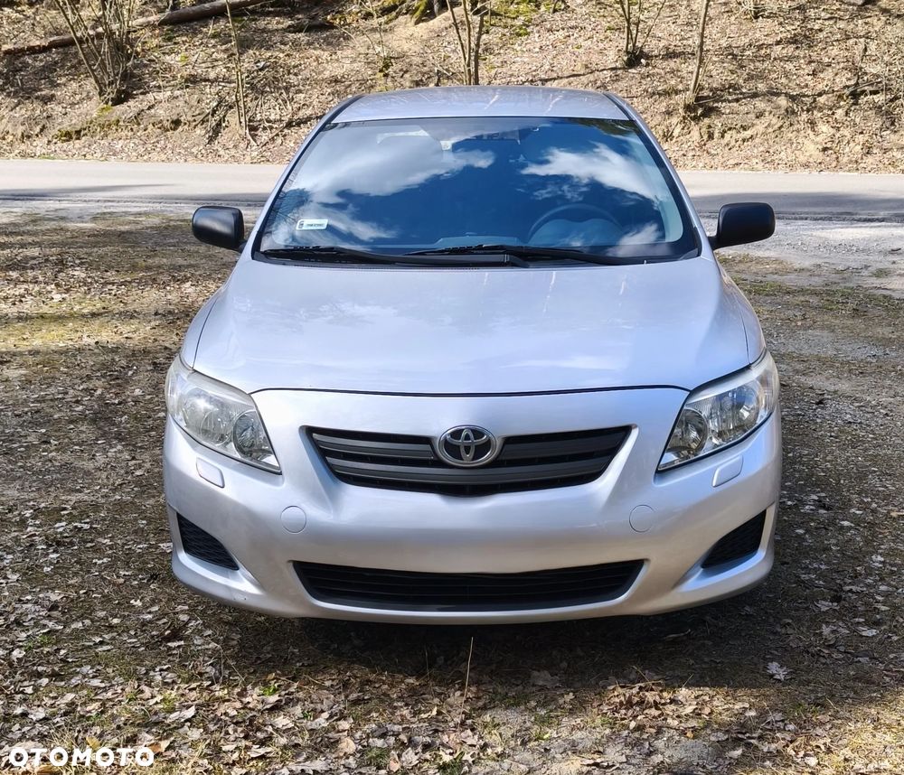 Toyota Corolla 1.6 VVT-i Sol Start - 1