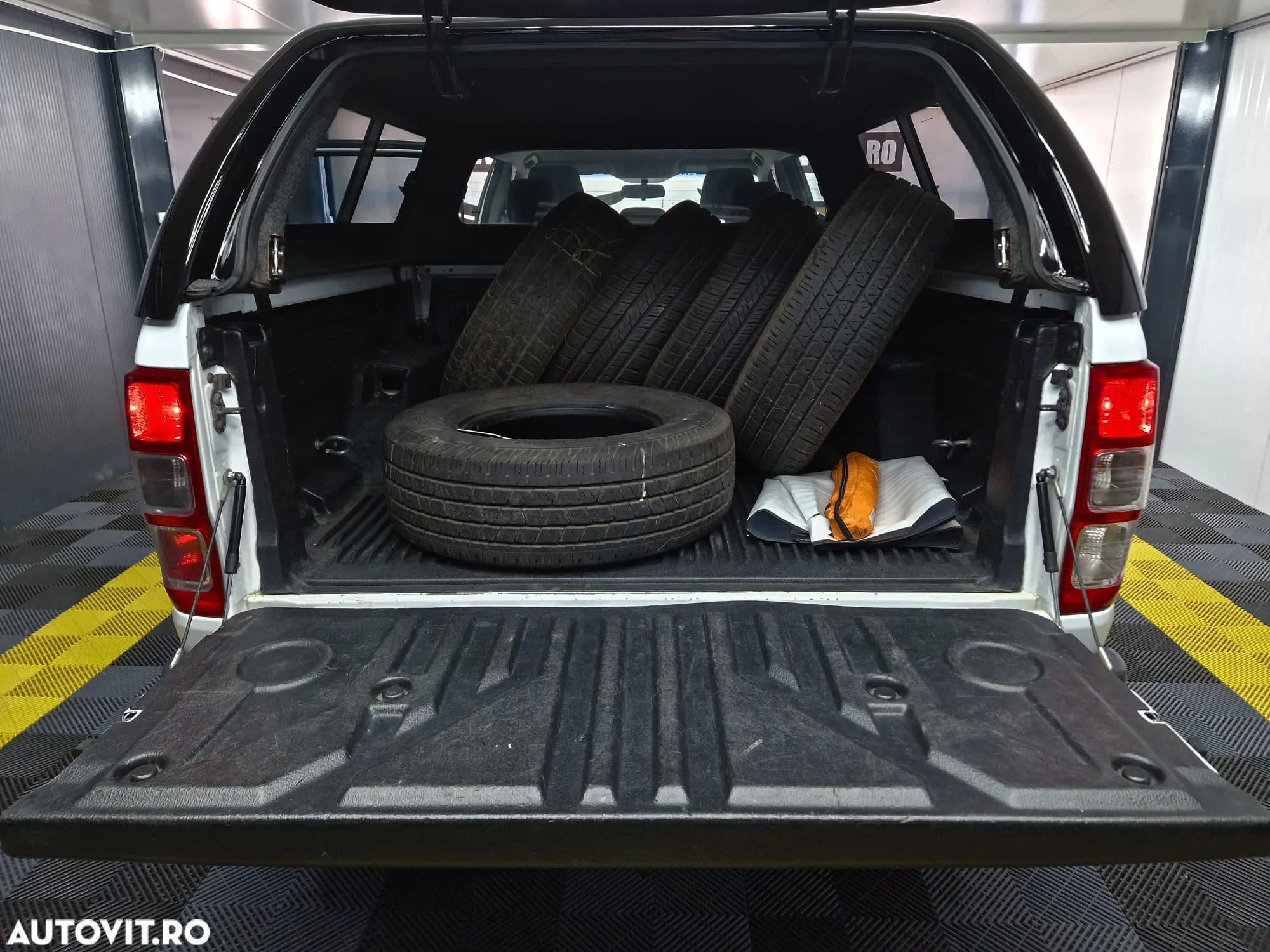 Ford Ranger Pick-Up 4x4 Cabina Dubla XLT - 21