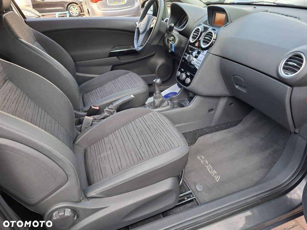 Opel Corsa 1.4 16V Energy - 23