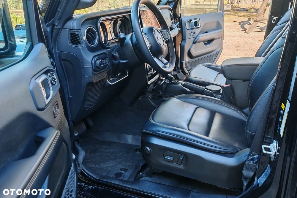 Jeep Wrangler Unlimited GME 2.0 Turbo Sahara - 15