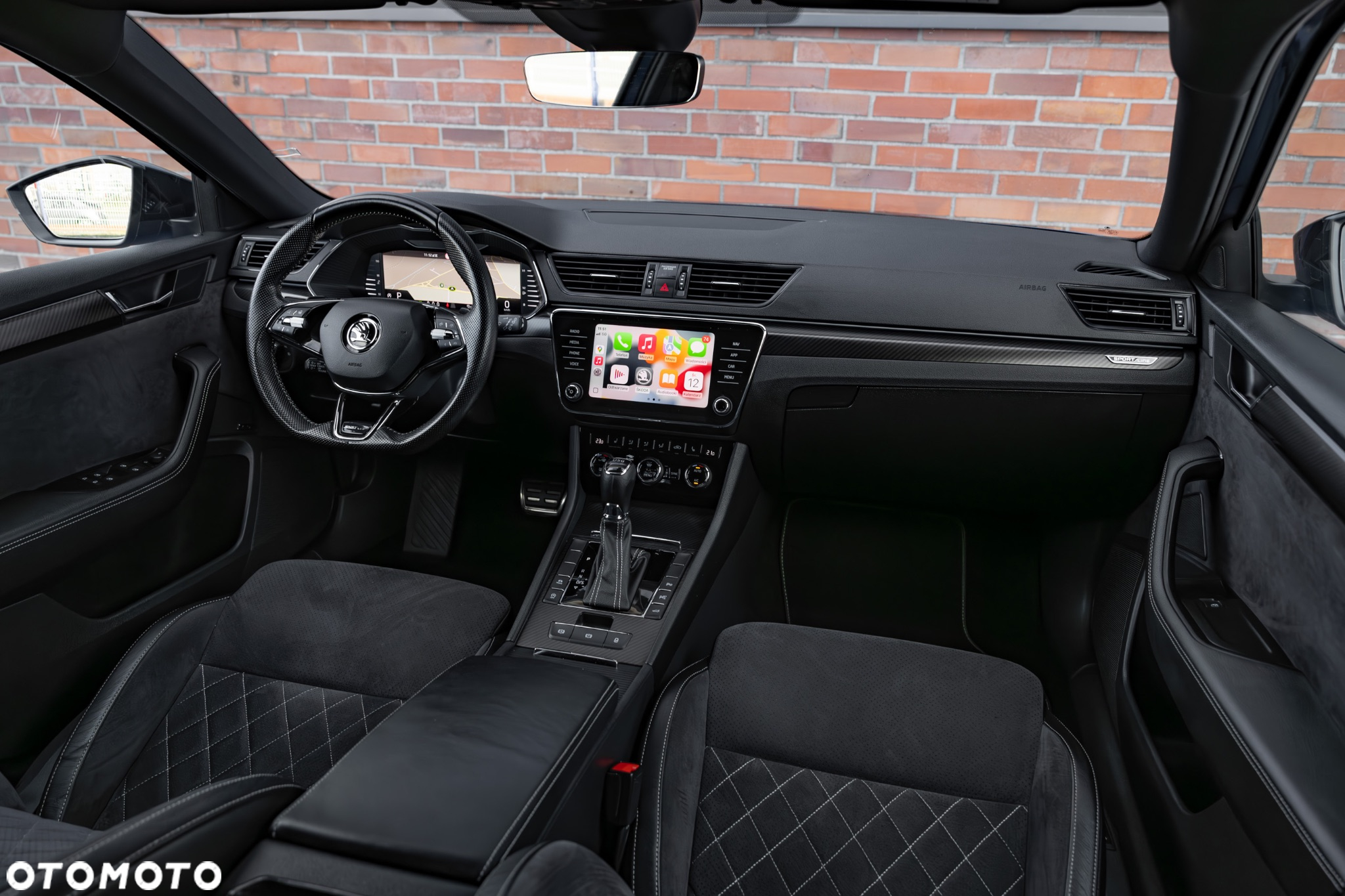 Skoda Superb 2.0 TDI DSG Sportline - 23