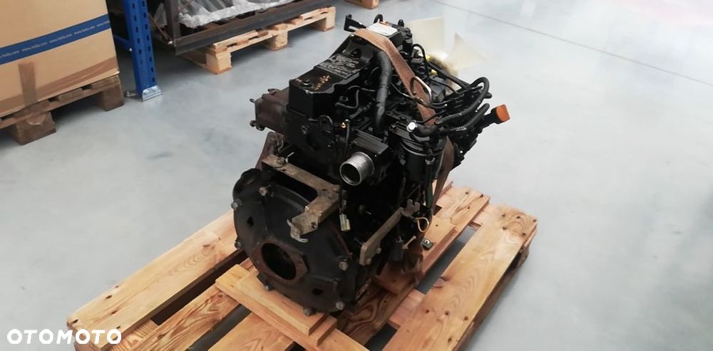 SILNIK YANMAR 4TNV88 BXBVA 30,7 kW/ 2400 rpm 11789 zł netto - 7