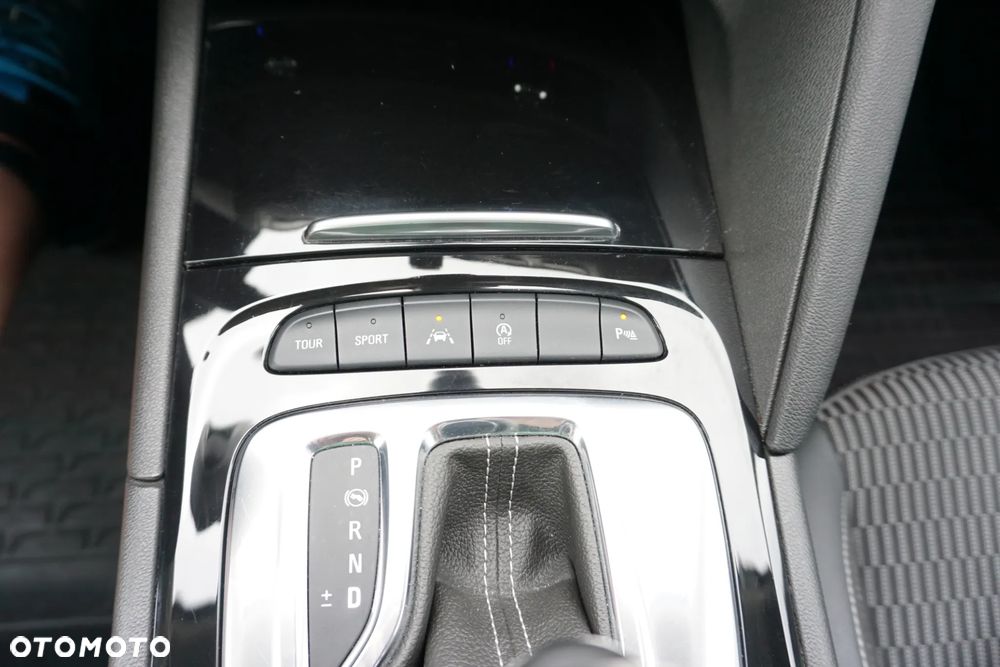 Opel Insignia 1.6 T Innovation S&S - 28